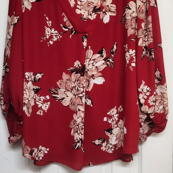 NWOT Red Floral Print Blouse - Picture 2 of 8